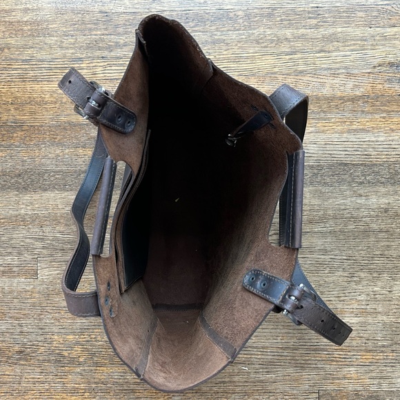 Saddleback Everyday Leather Tote - Picture 8 of 14